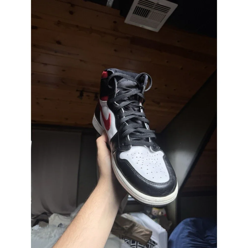Nike Air Jordan 1 High OG 